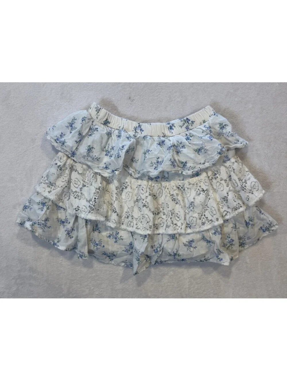 Abercrombie Kids Floral Ruffle Tiered Lace Mini Skirt White Blue 11/12